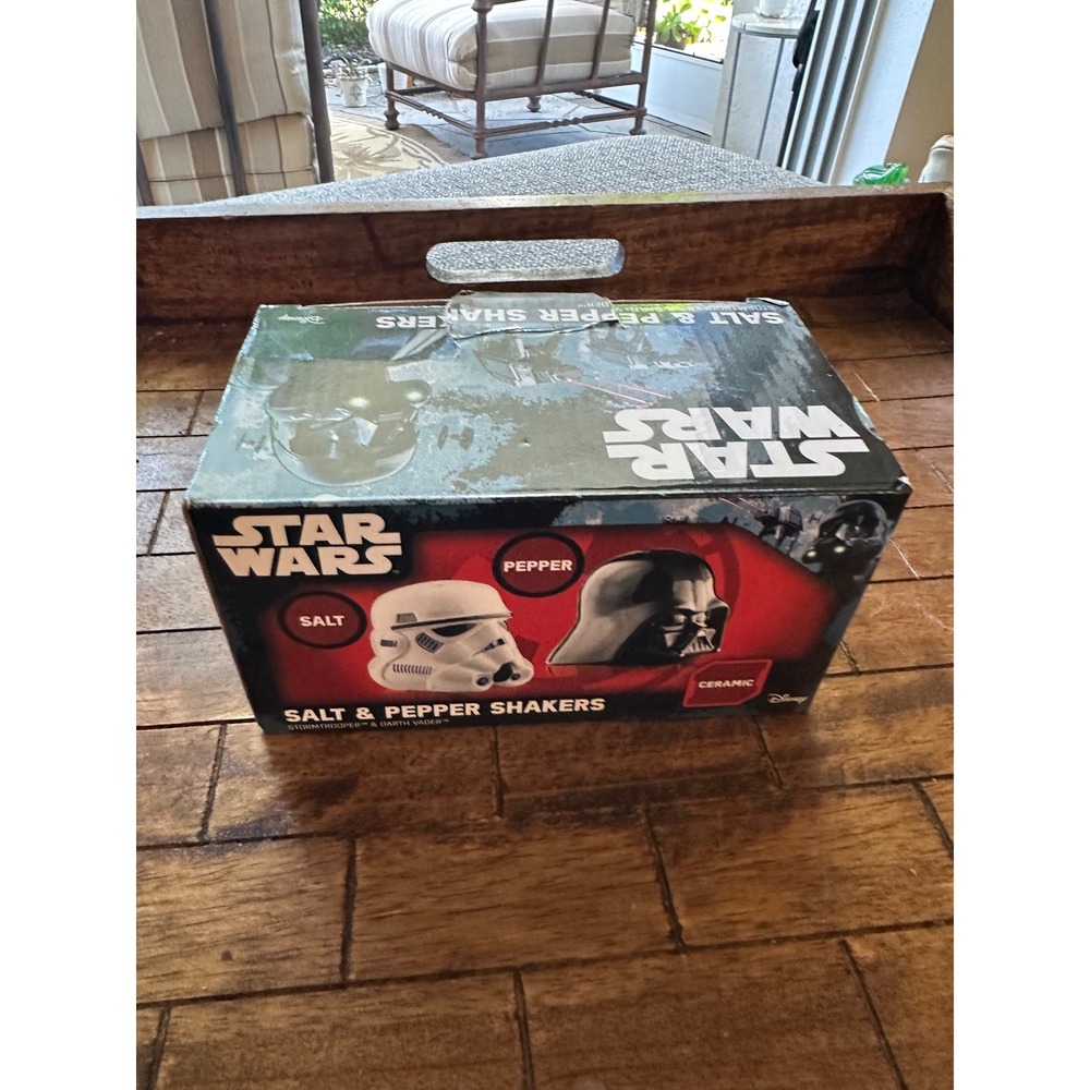 Star Wars Darth Vader Stormtrooper Ceramic Salt Pepper Shakers w/ Box Disney